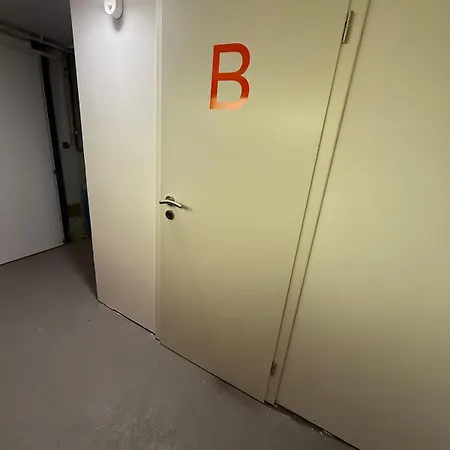 With Garden Lägenhet