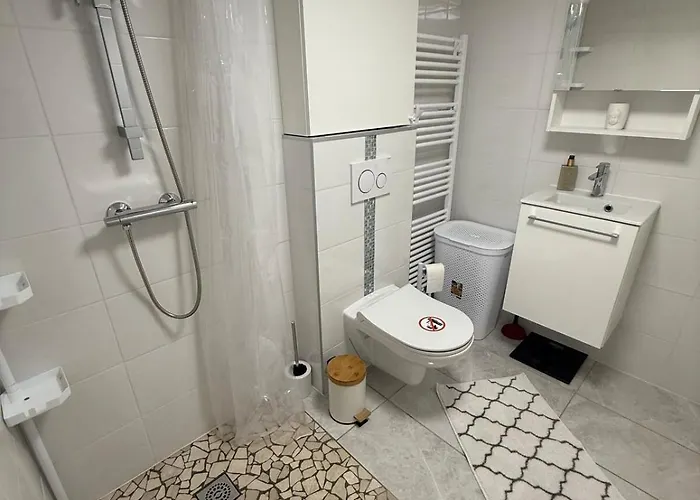 Apartmán With Garden